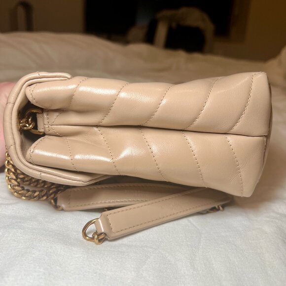 YSL  - Loulou Small YSL Shoulder Bag in Quilted Leather - Picture 9 of 17